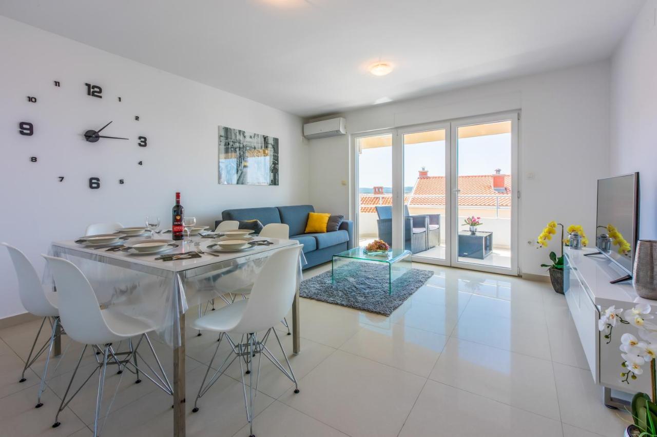 Apartmani Ilicevic Crikvenica Bagian luar foto