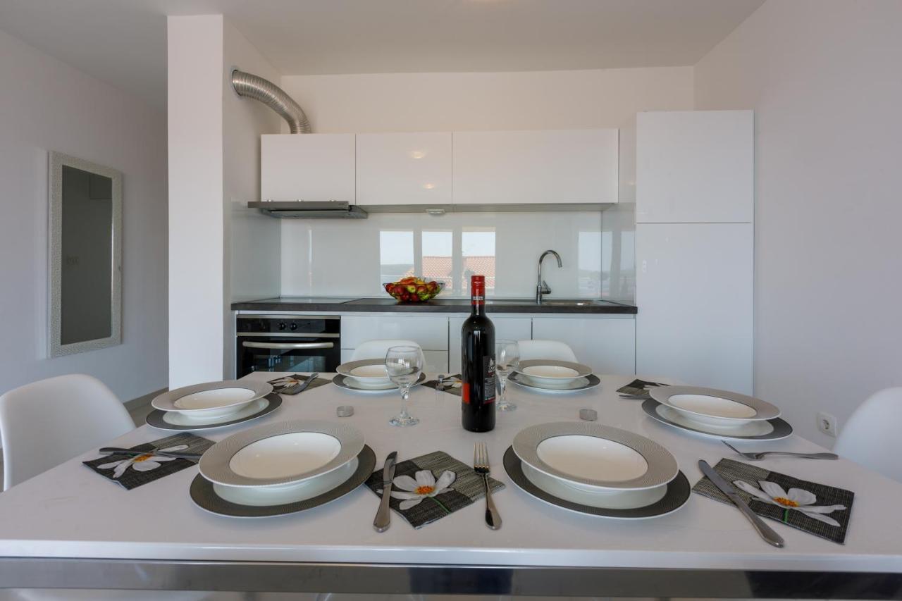 Apartmani Ilicevic Crikvenica Bagian luar foto